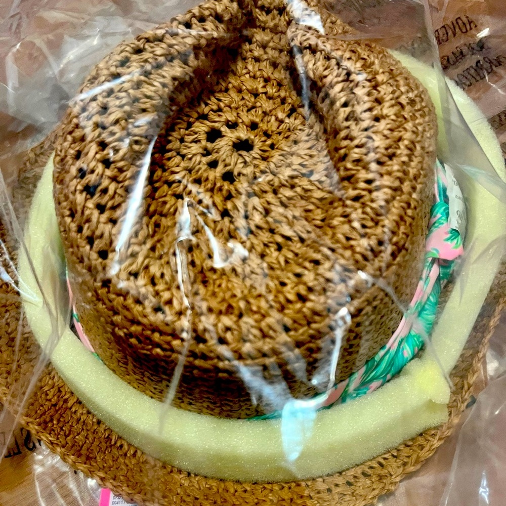 NWT Lilly Pulitzer adorable beach hat